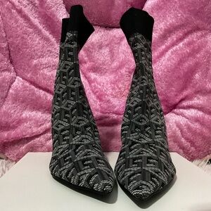 Stylish Black & Gray Designer-Inspired Booties – Size 8